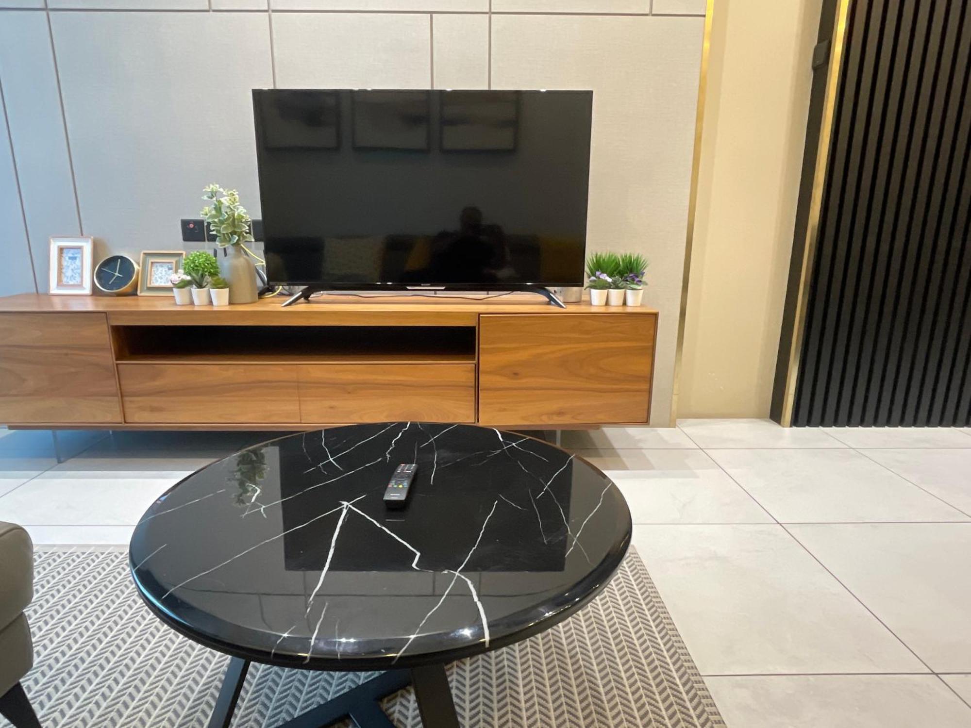 Opus Suite Kuala Lumpur 118 Tower View Buitenkant foto